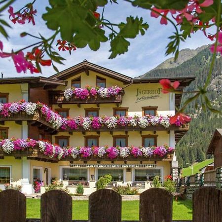 Hotel Jaegerhof Kaunertal Exterior foto